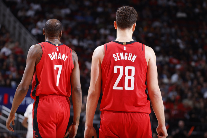 英雄联盟s15总决赛-火箭惨败，谁的问题最大？三分和罚球，差点离谱，火记都忍不住了|凯文·杜兰特|掘金|NBA常规赛|休斯敦火箭队|丹佛掘金队_新浪体育_新浪新闻