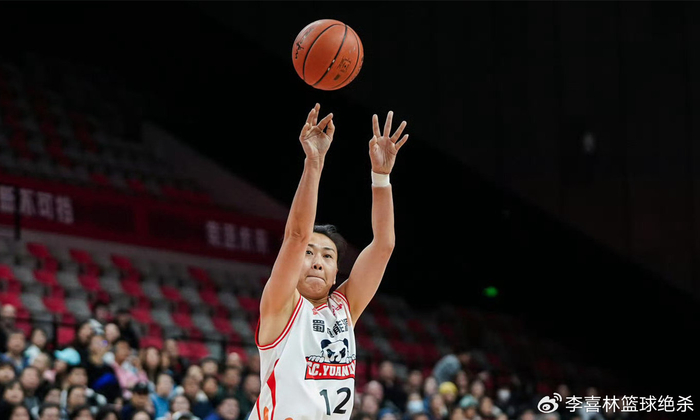 LOL官网-轰26+7进四强！中国女篮33岁1米91王牌前锋真稳：宫鲁鸣该带她？|高颂|四川女篮|陈明伶|联赛|大前锋_新浪体育_新浪新闻