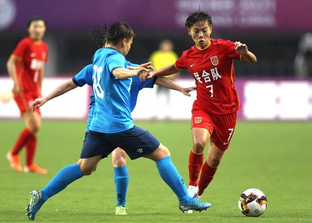 英雄联盟s15总决赛-【全运女足】王霜杨莉娜建功 联合队4比0北京进决赛