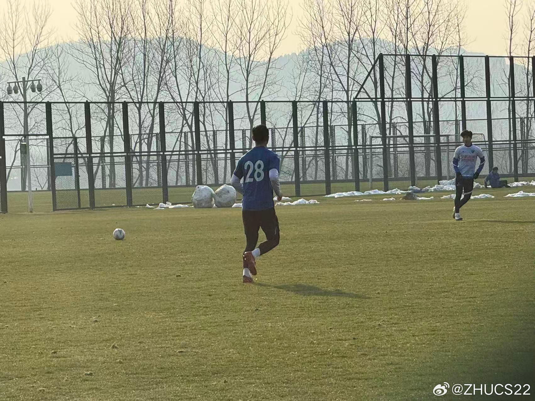 英雄联盟s15总决赛-友谊赛：江苏常晋5-3战胜南京城市，吉翔代表新江苏队出战