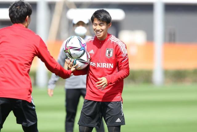 lol官方平台-CIES评世界足坛百大20岁以下球员：亚洲3人日本2席