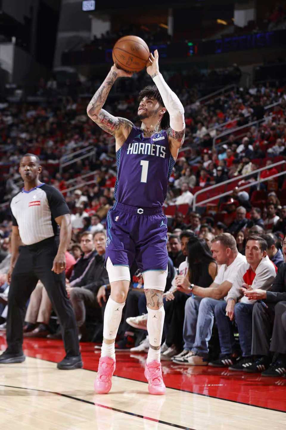 LOL官网-火箭0交易背靠背吞连败：难阻黄蜂队史首次8连胜 杜兰特独木难支